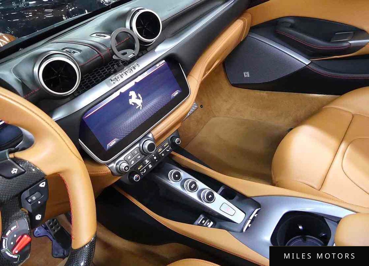 Ferrari 포르토피노 2020 — миниатюра 13
