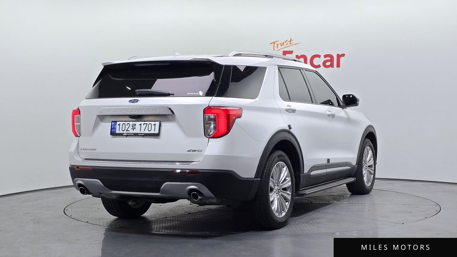 Ford Explorer 2022 — миниатюра 2