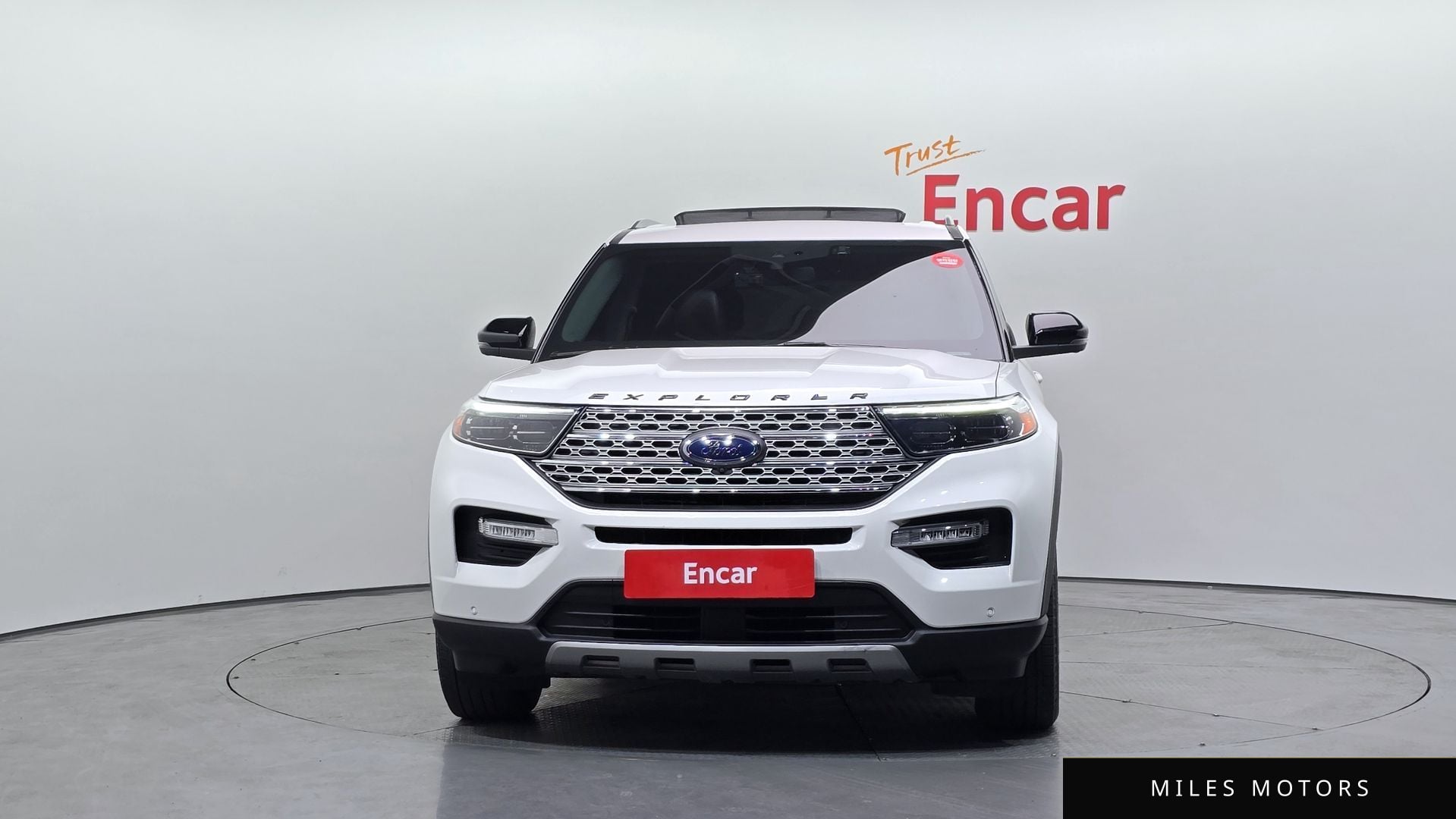 Ford Explorer 2022 — миниатюра 3