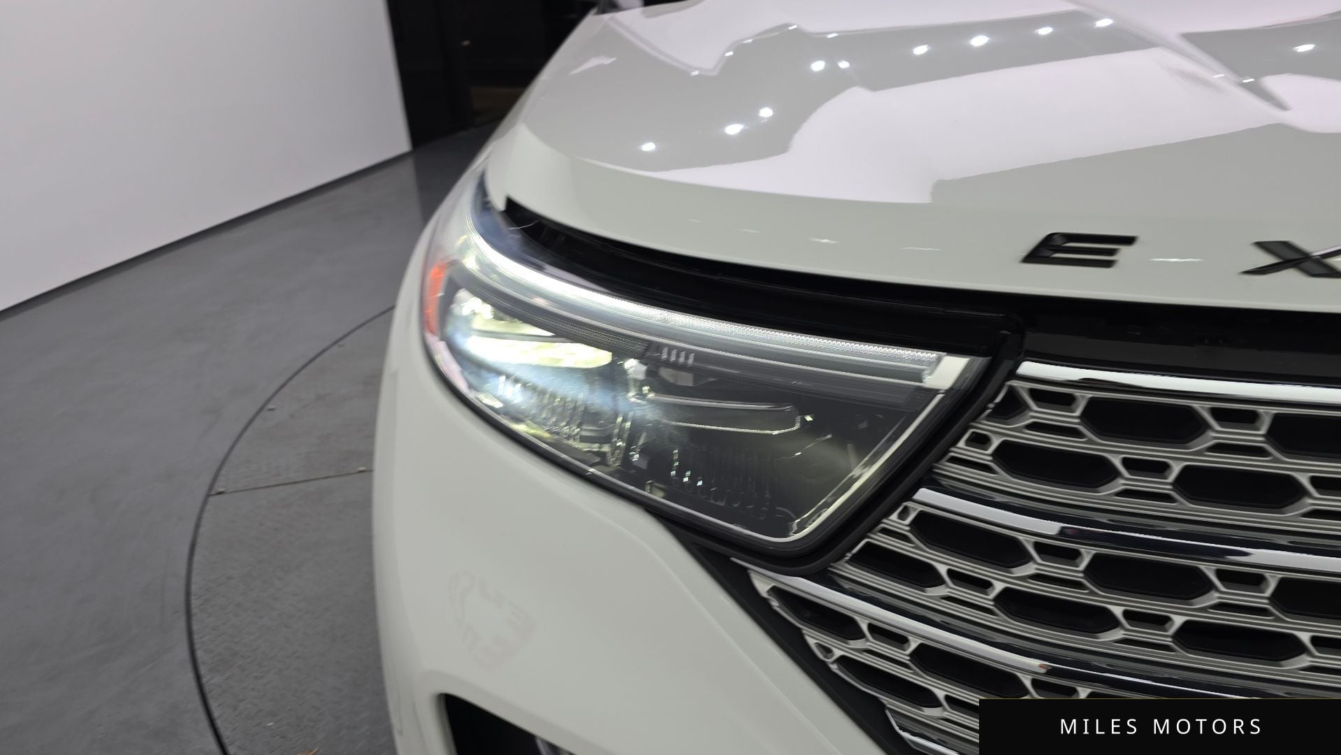 Ford Explorer 2022 — миниатюра 8