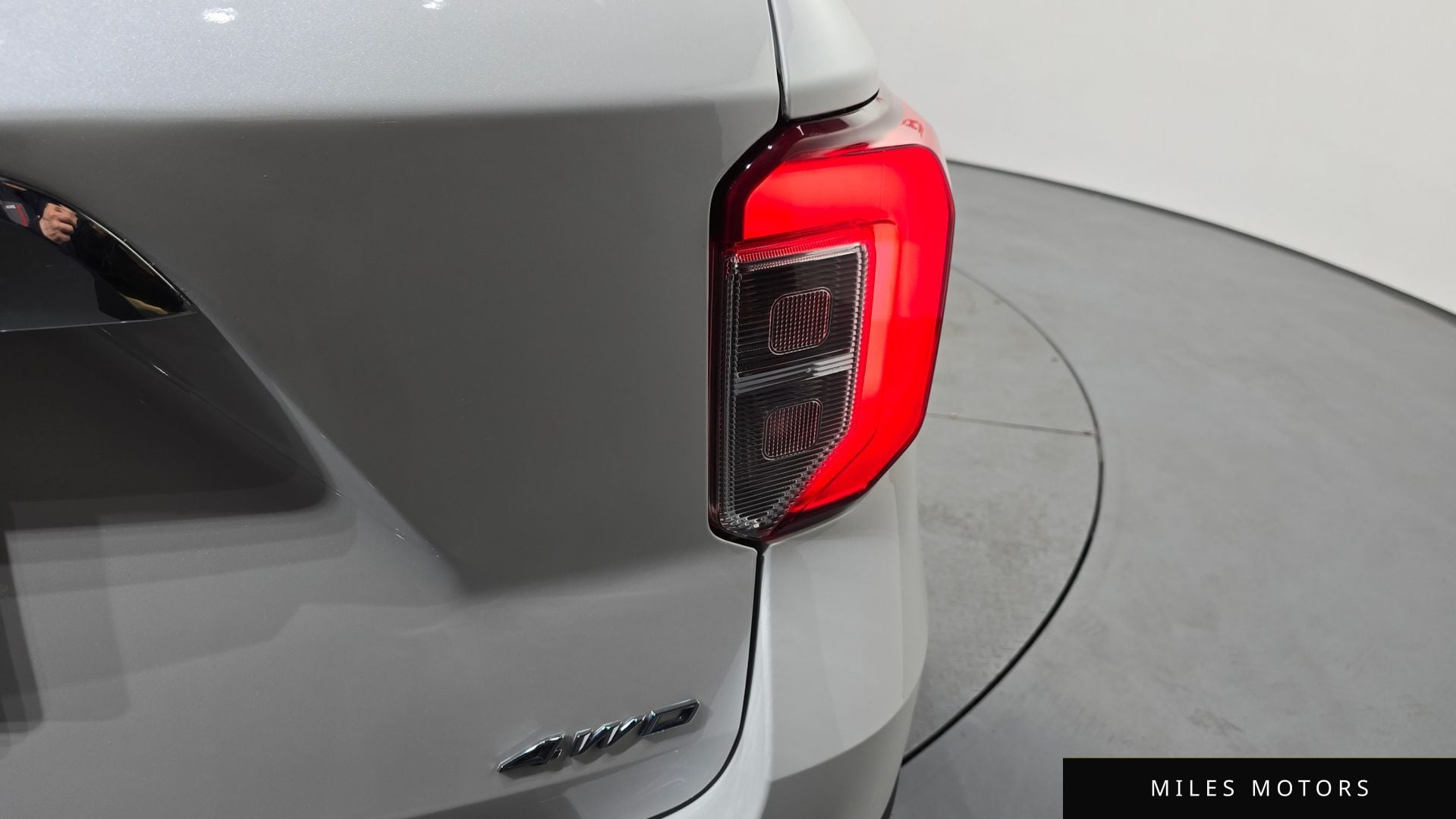 Ford Explorer 2022 — миниатюра 9