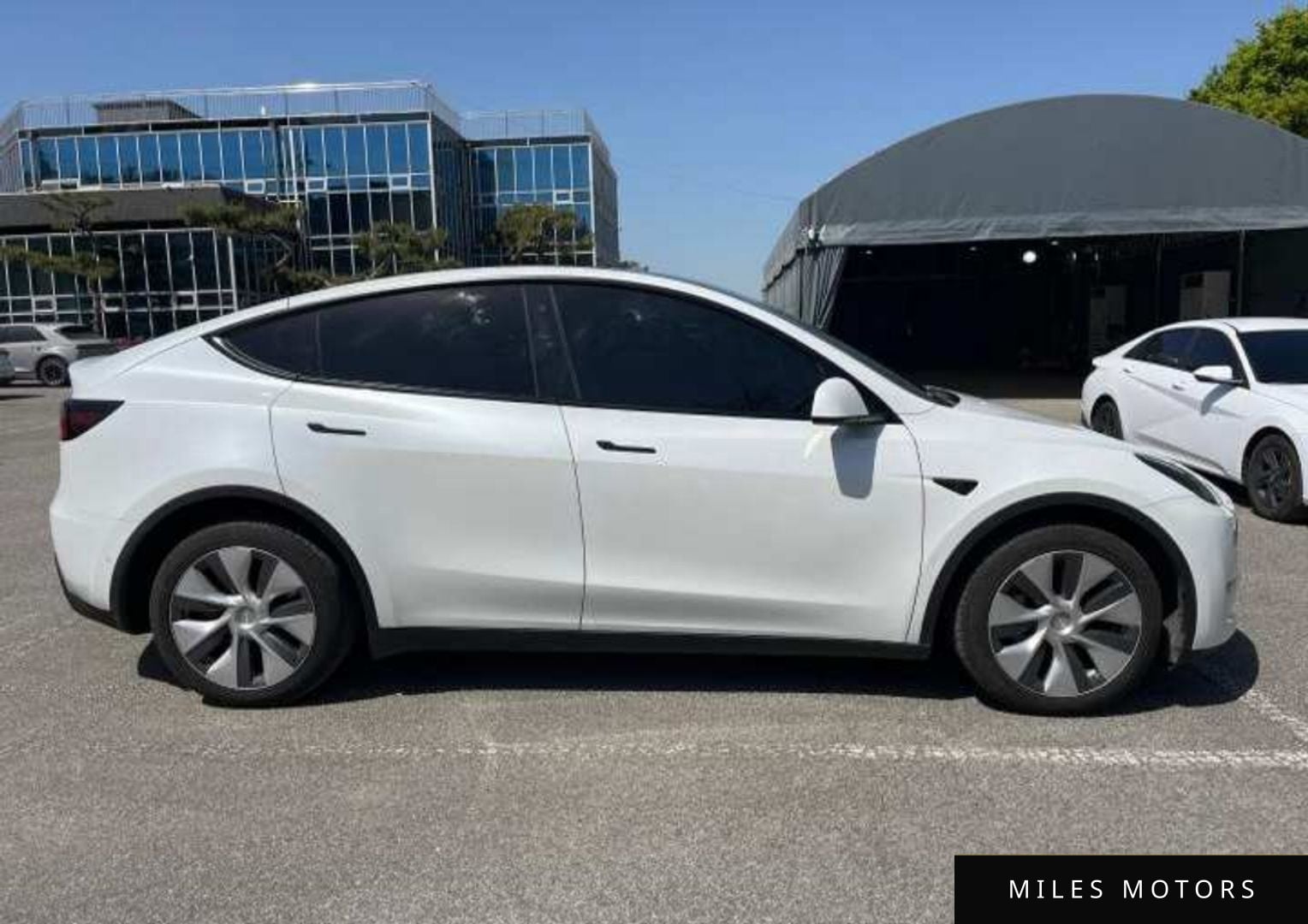 Tesla Model Y 2022 — миниатюра 6