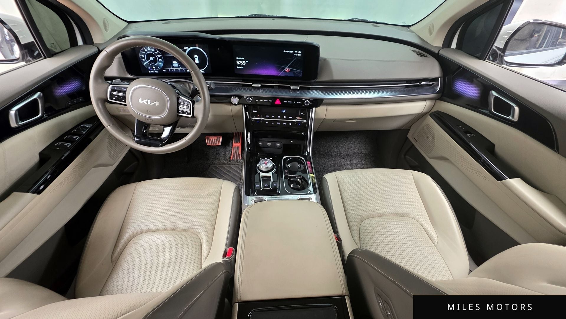 Kia Carnival 2023 — миниатюра 10