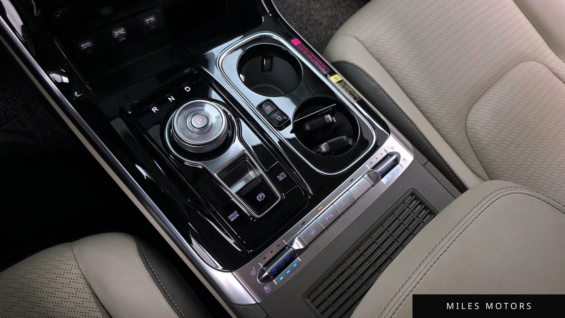 Kia Carnival 2023 — миниатюра 12