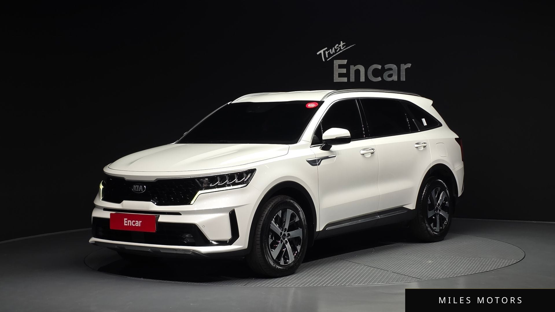 Kia Sorento 2021 — фото 1 из 12