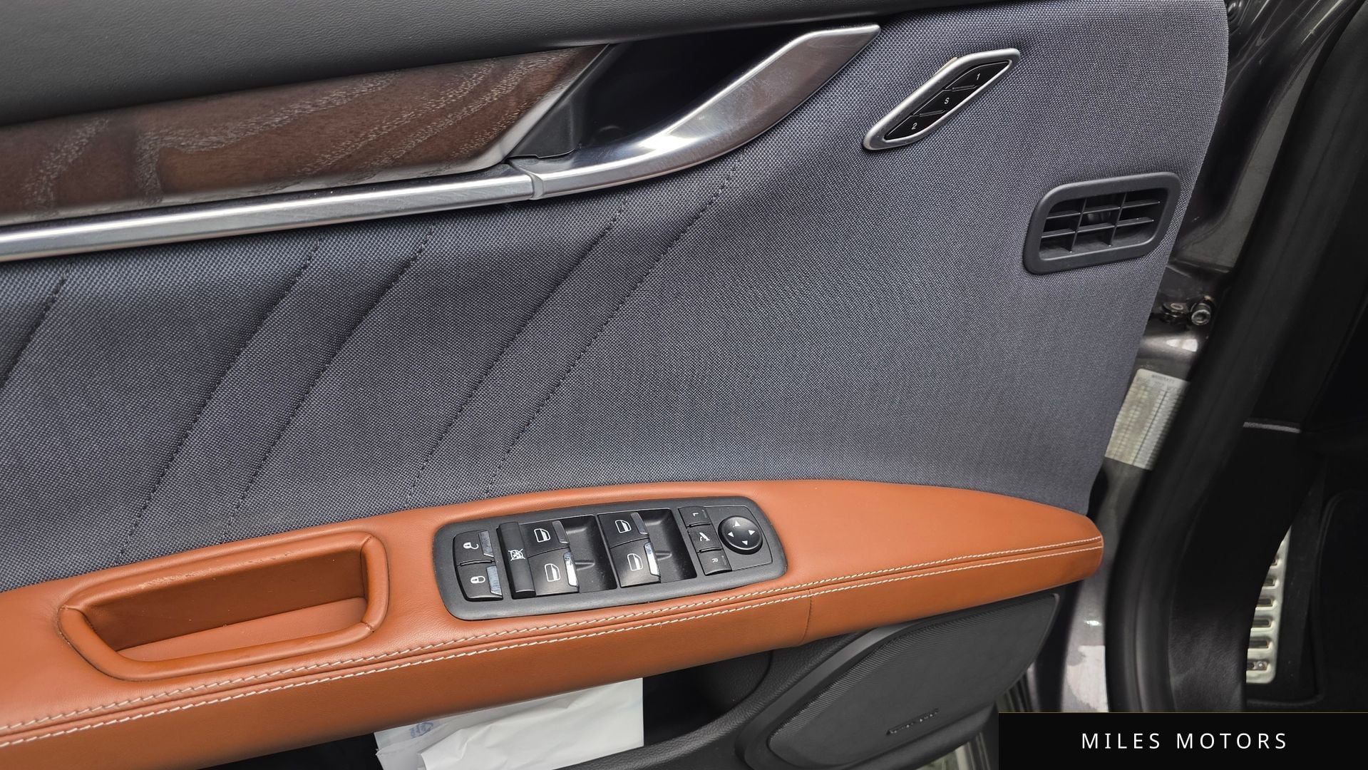 Maserati Ghibli 2019 — миниатюра 27