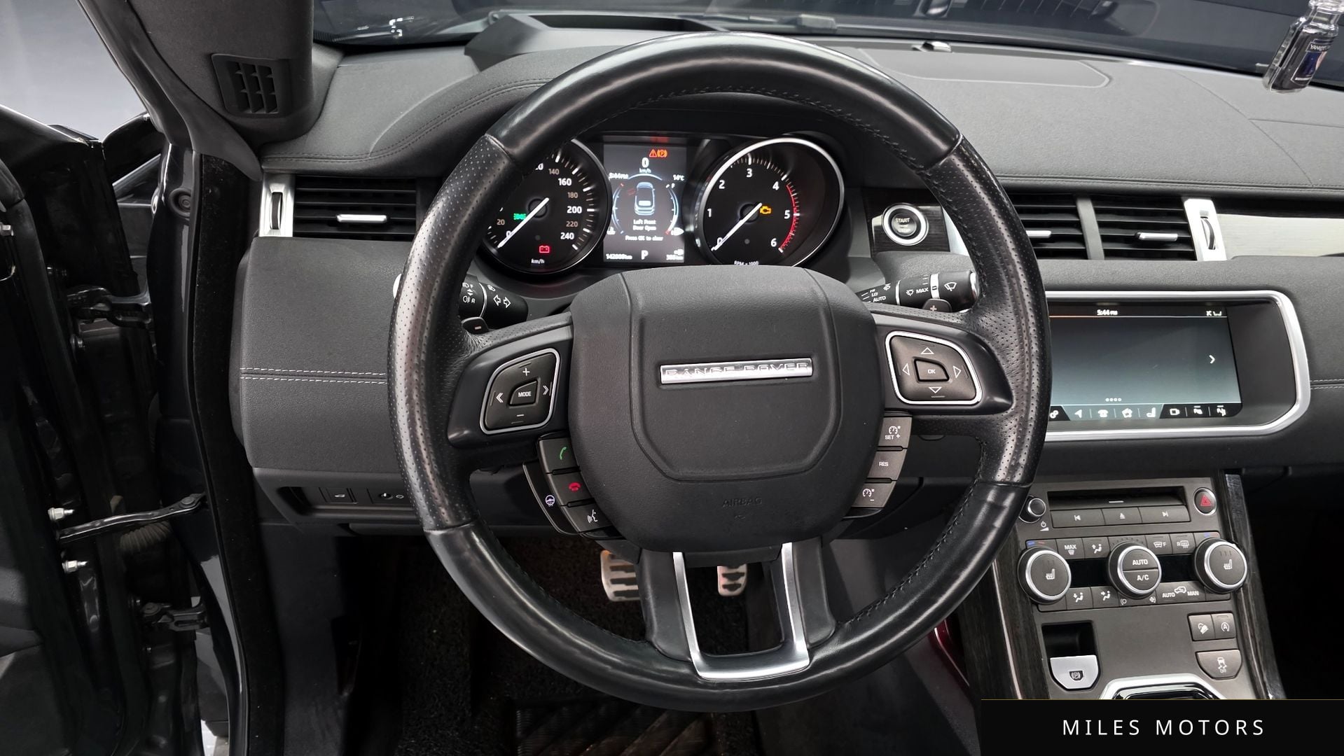 Land Rover Range Rover Evoque 2017 — миниатюра 13