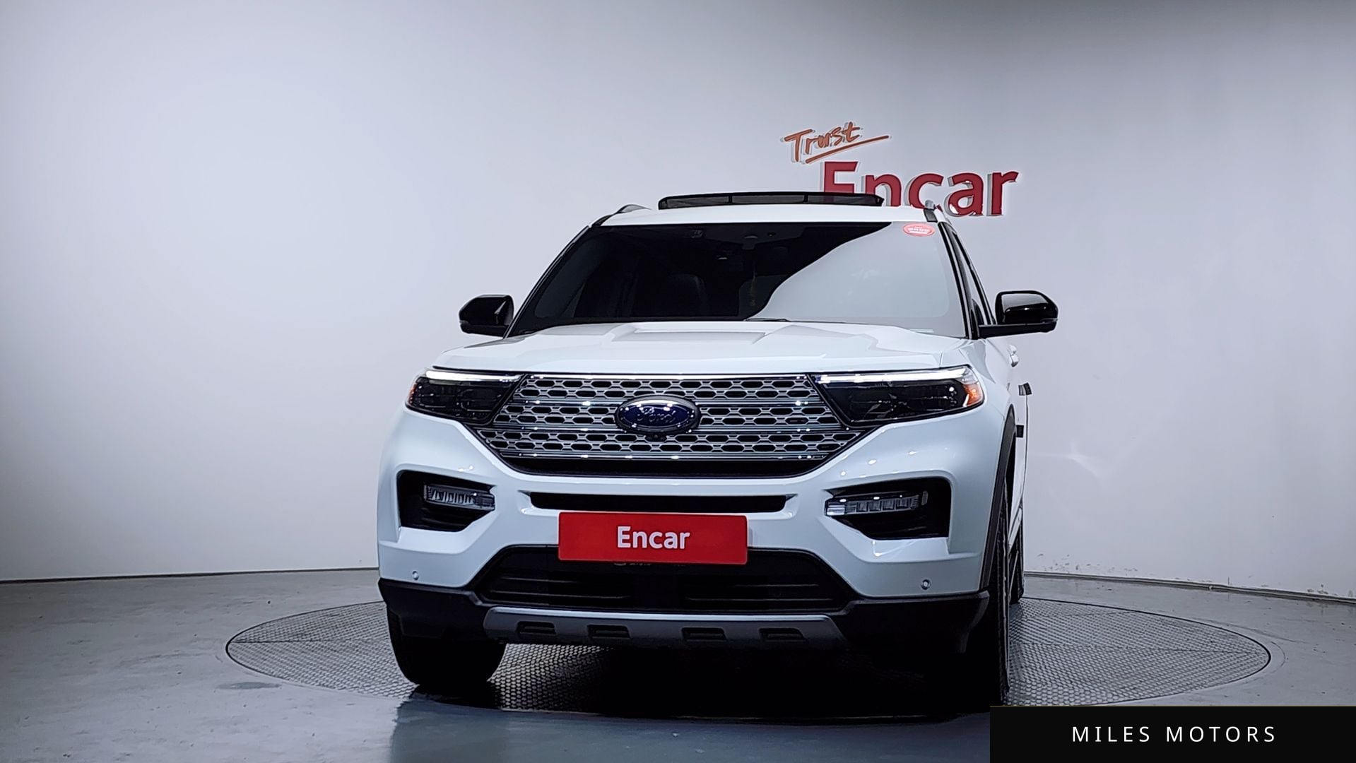 Ford Explorer 2022 — миниатюра 3