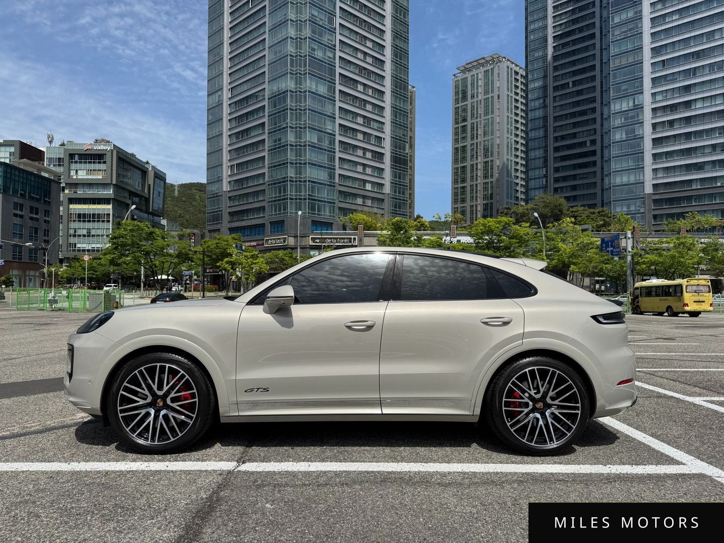 Porsche Cayenne 2025 — миниатюра 6