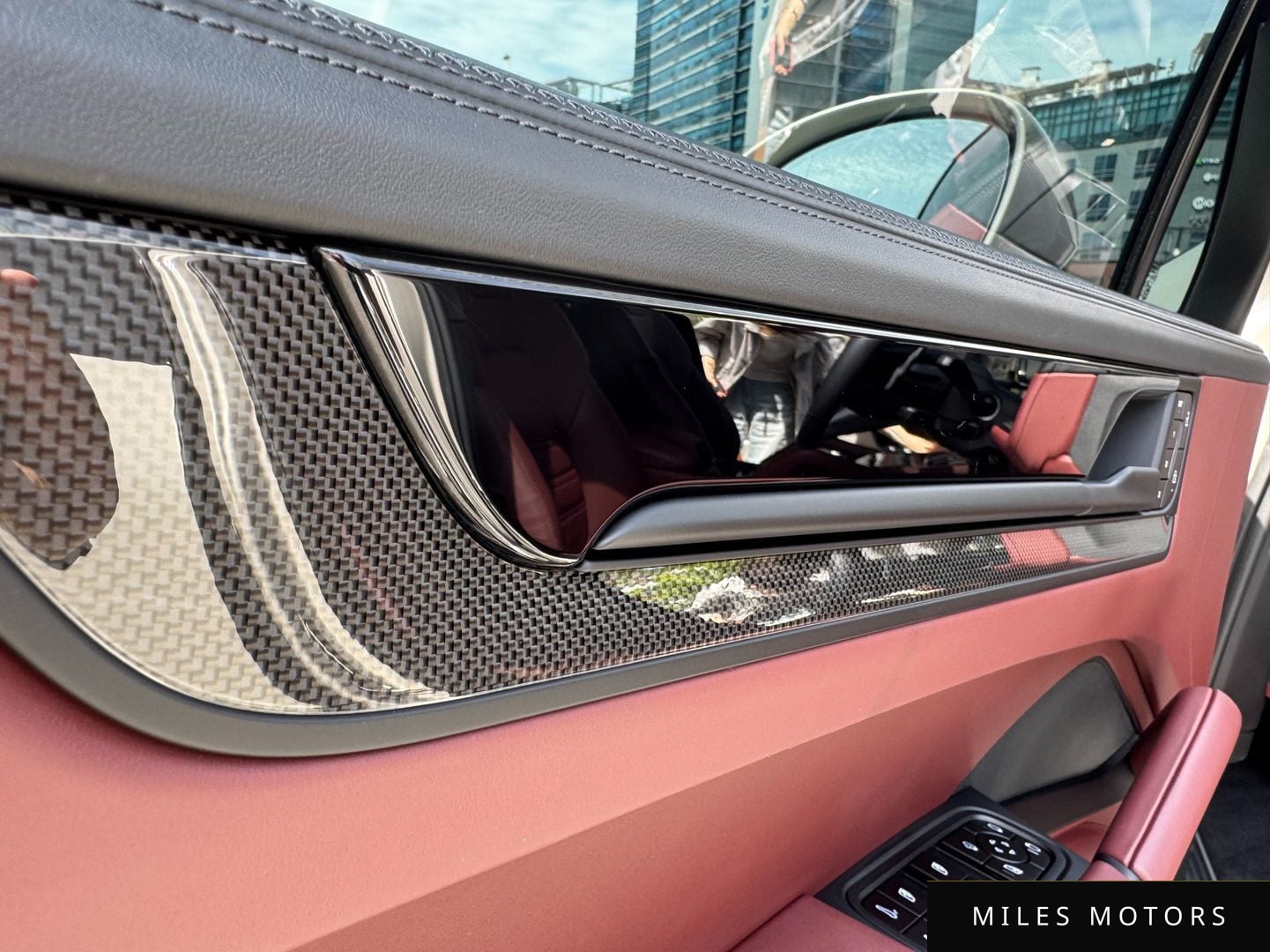 Porsche Cayenne 2025 — миниатюра 8