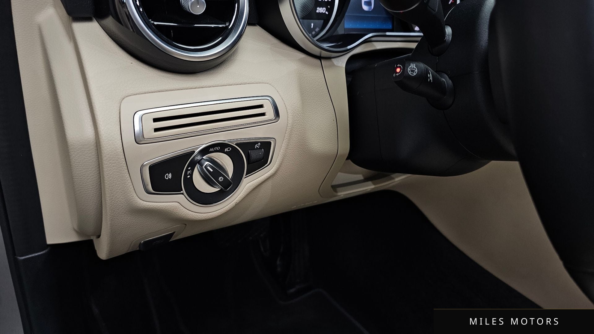 Mercedes-Benz C-클래스 W205 2020 — миниатюра 24