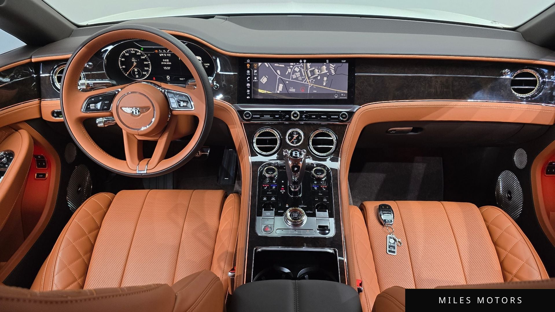 Bentley Continental GT 2022 — миниатюра 7