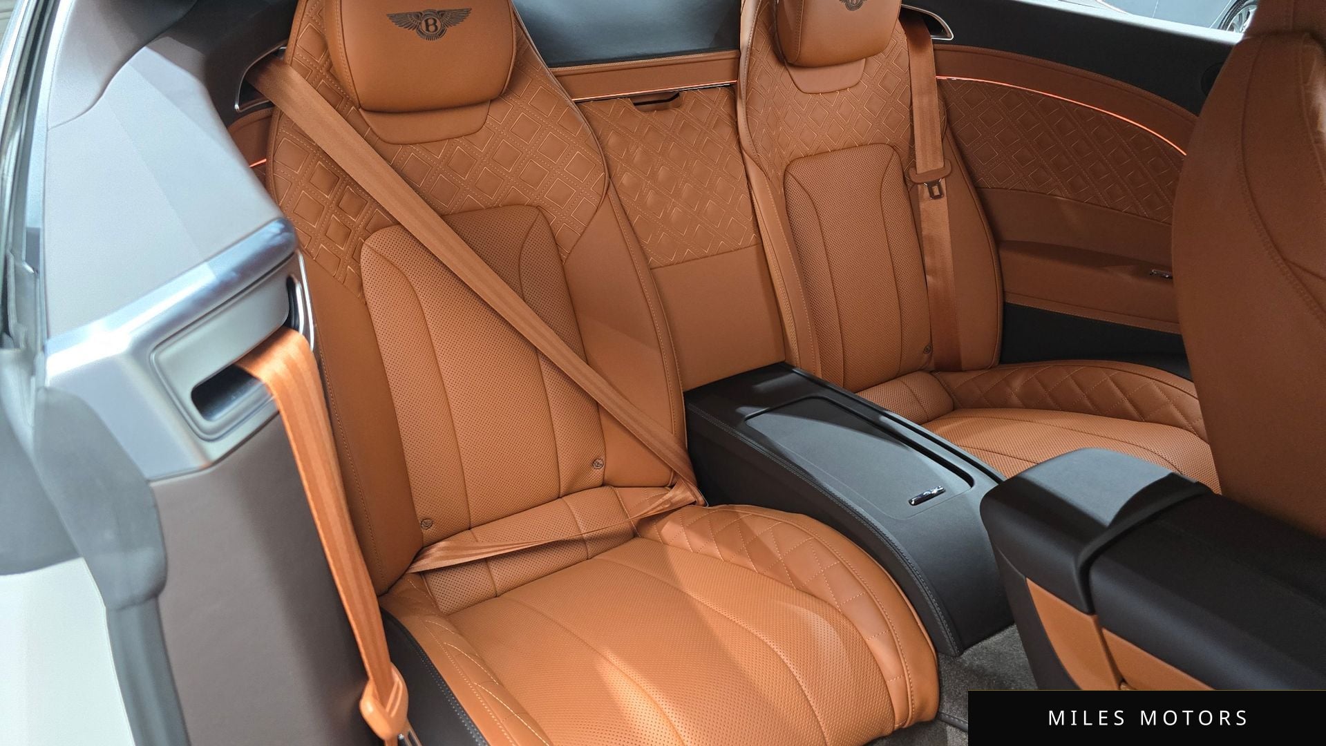 Bentley Continental GT 2022 — миниатюра 12