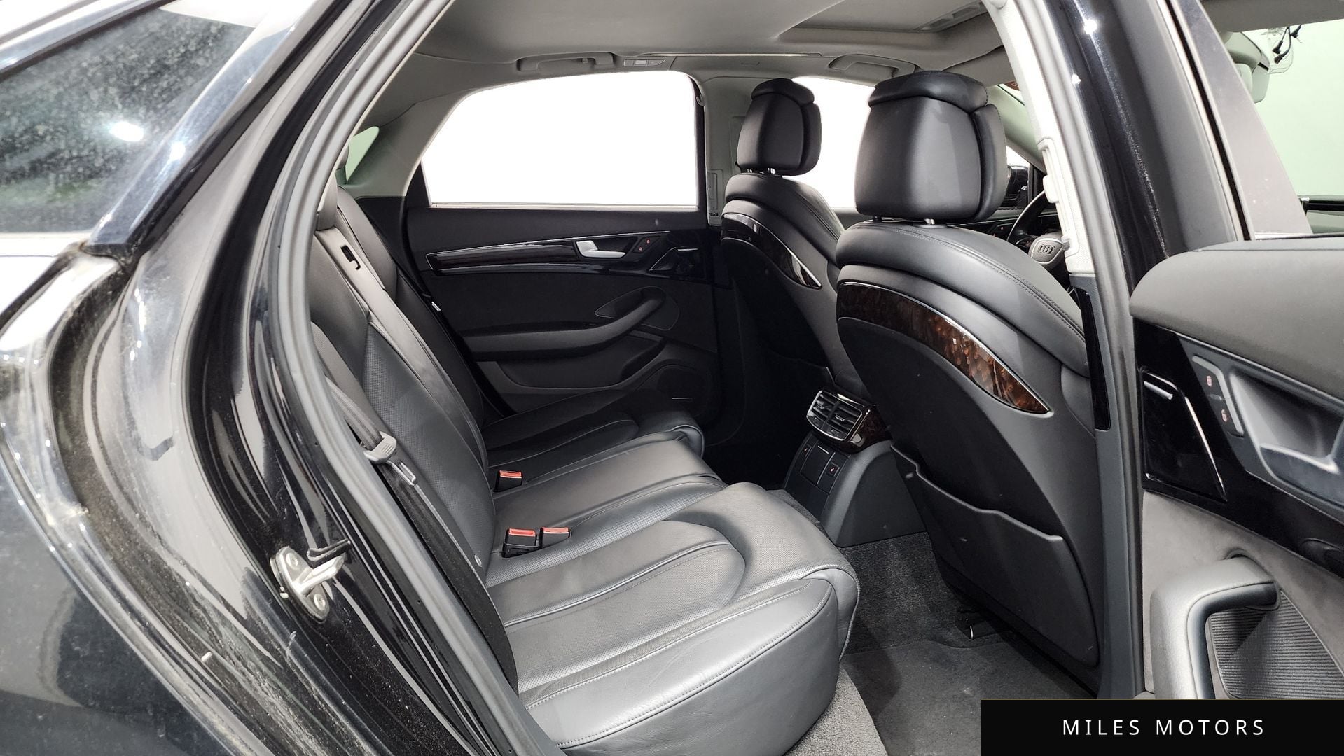 Audi A8 2015 — миниатюра 11