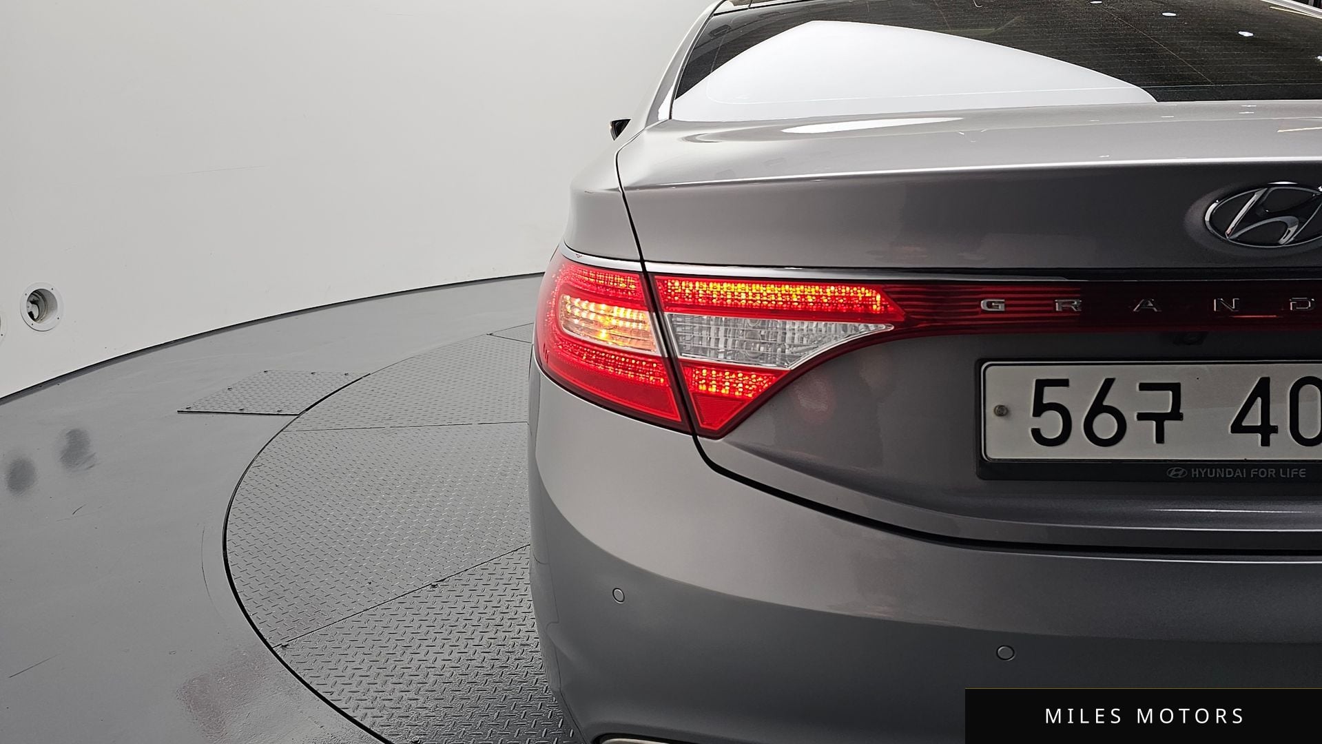 Hyundai Grandeur 2012 — миниатюра 9