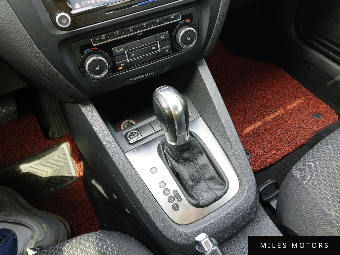 Volkswagen Jetta 2011 — миниатюра 8