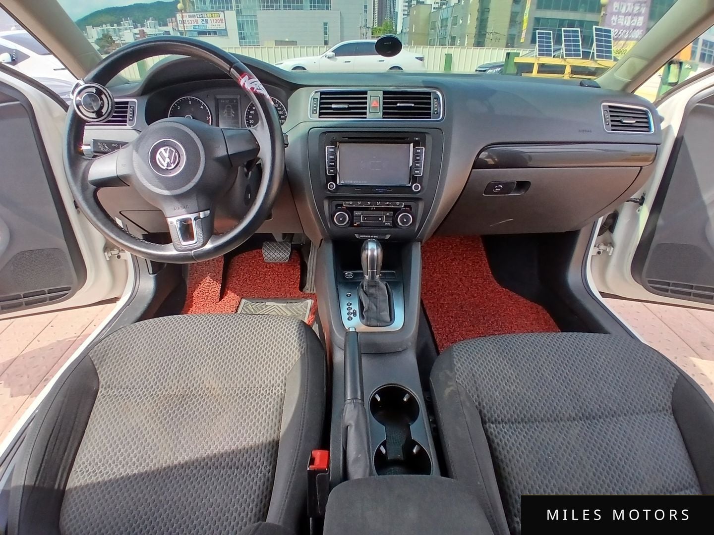 Volkswagen Jetta 2011 — миниатюра 9