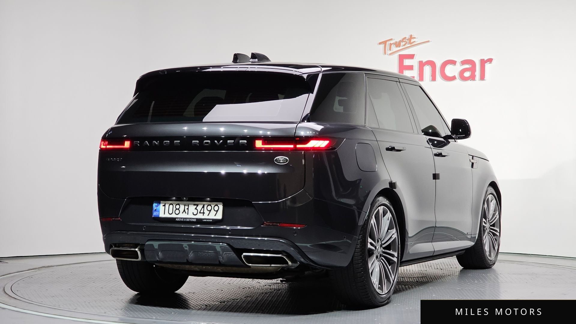 Land Rover Range Rover Sport 2023 — миниатюра 2