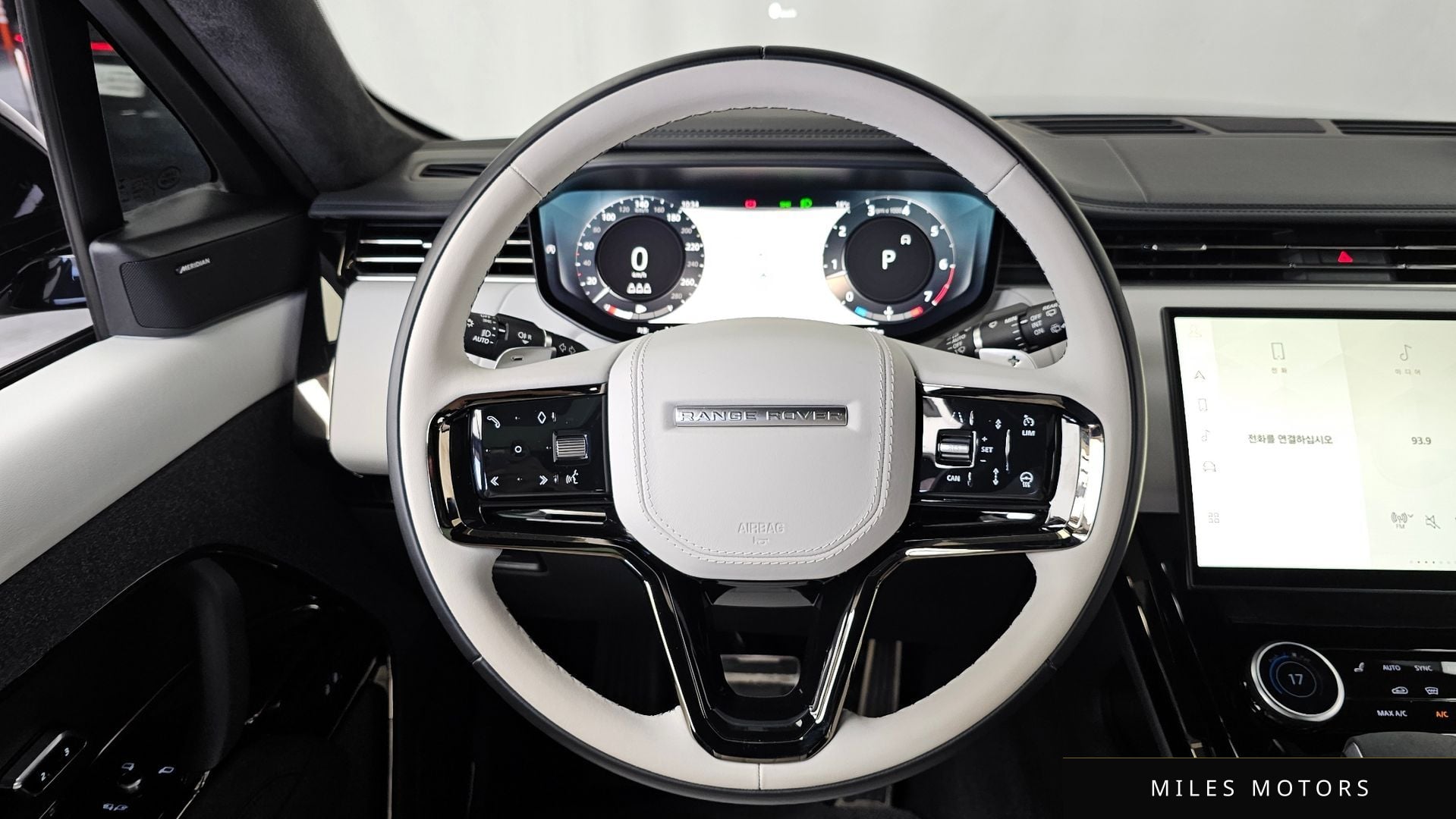 Land Rover Range Rover Sport 2023 — миниатюра 19