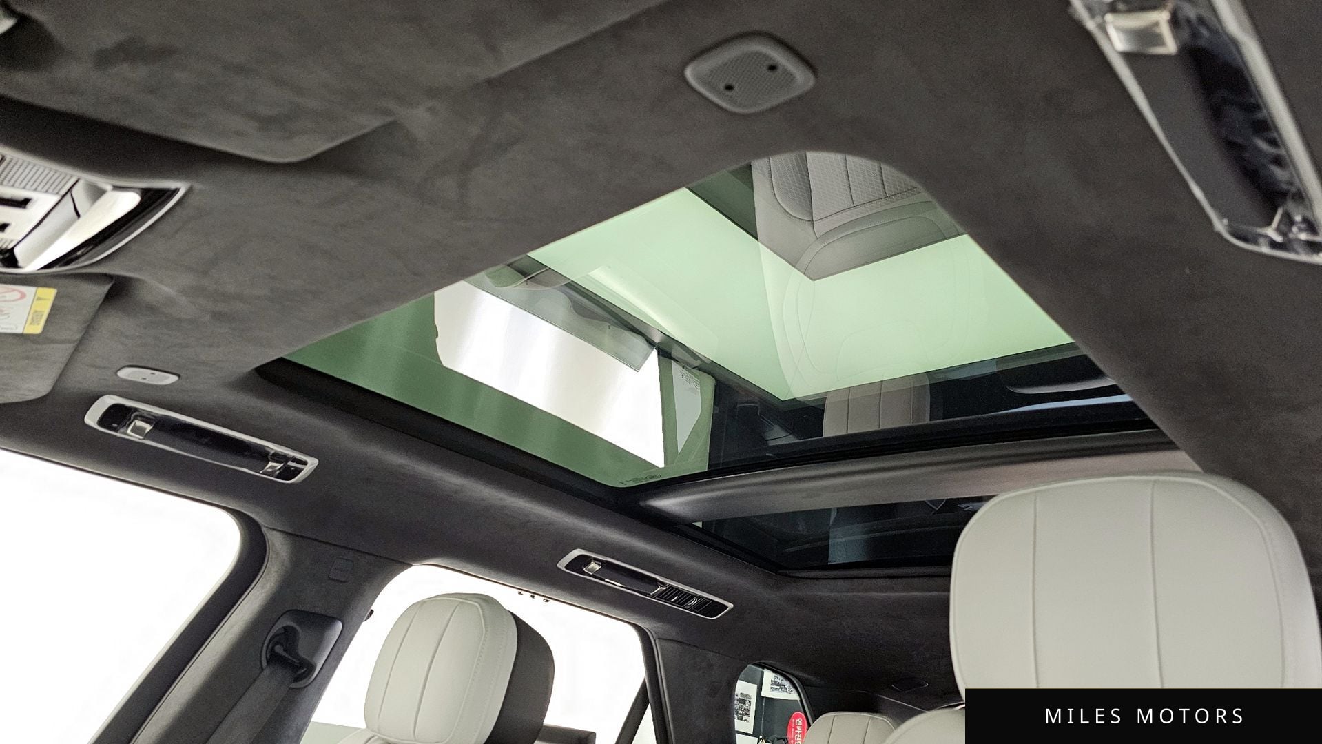 Land Rover Range Rover Sport 2023 — миниатюра 23