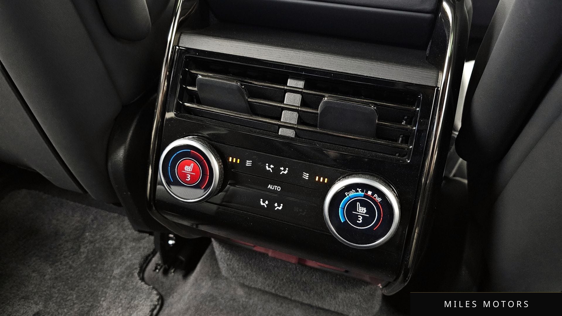Land Rover Range Rover Sport 2023 — миниатюра 25