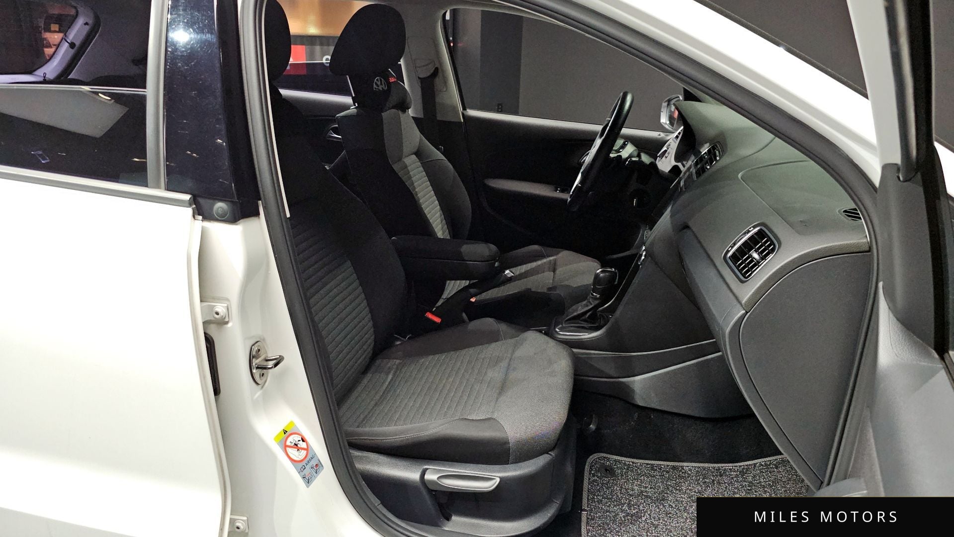 Volkswagen Polo 2014 — миниатюра 12