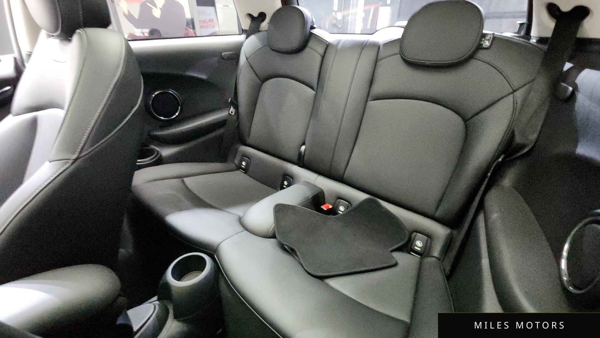 MINI 쿠퍼 S 2018 — миниатюра 17
