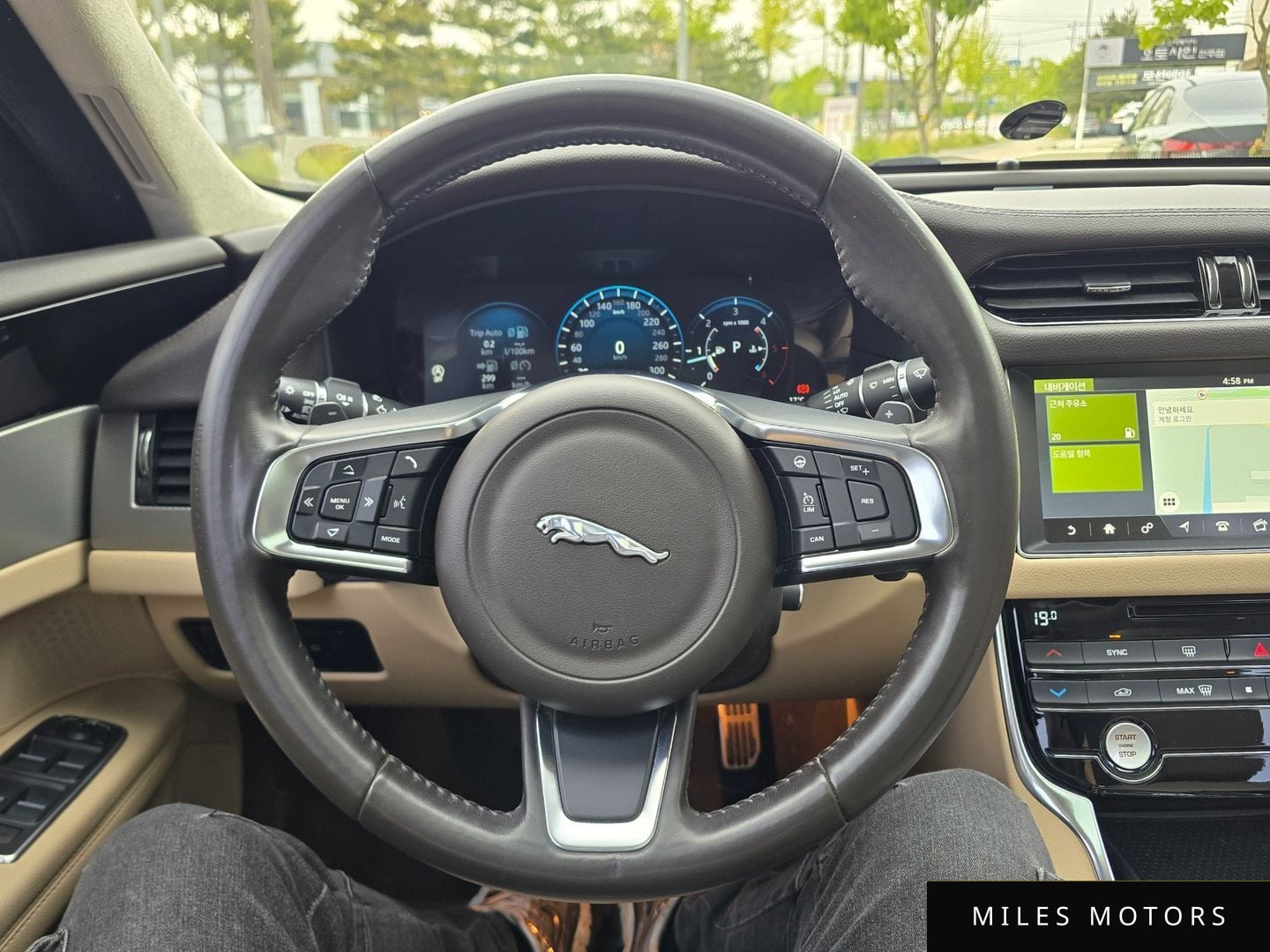 Jaguar XF (X260) 2019 — миниатюра 11