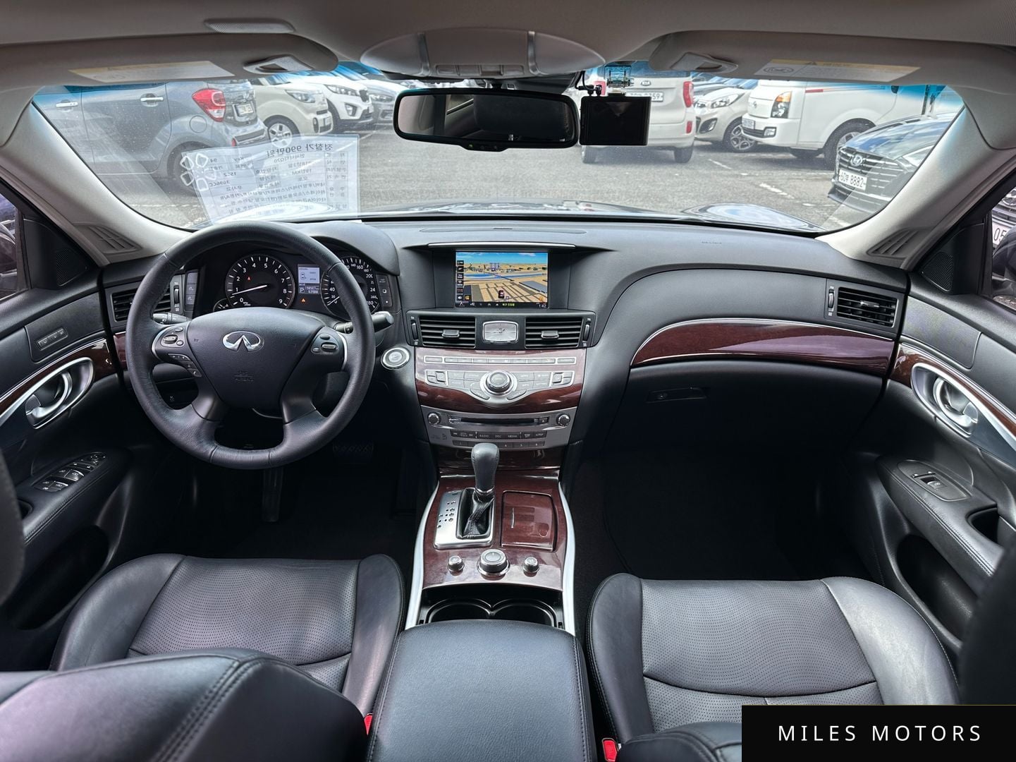 Infiniti Q70 2018 — миниатюра 11