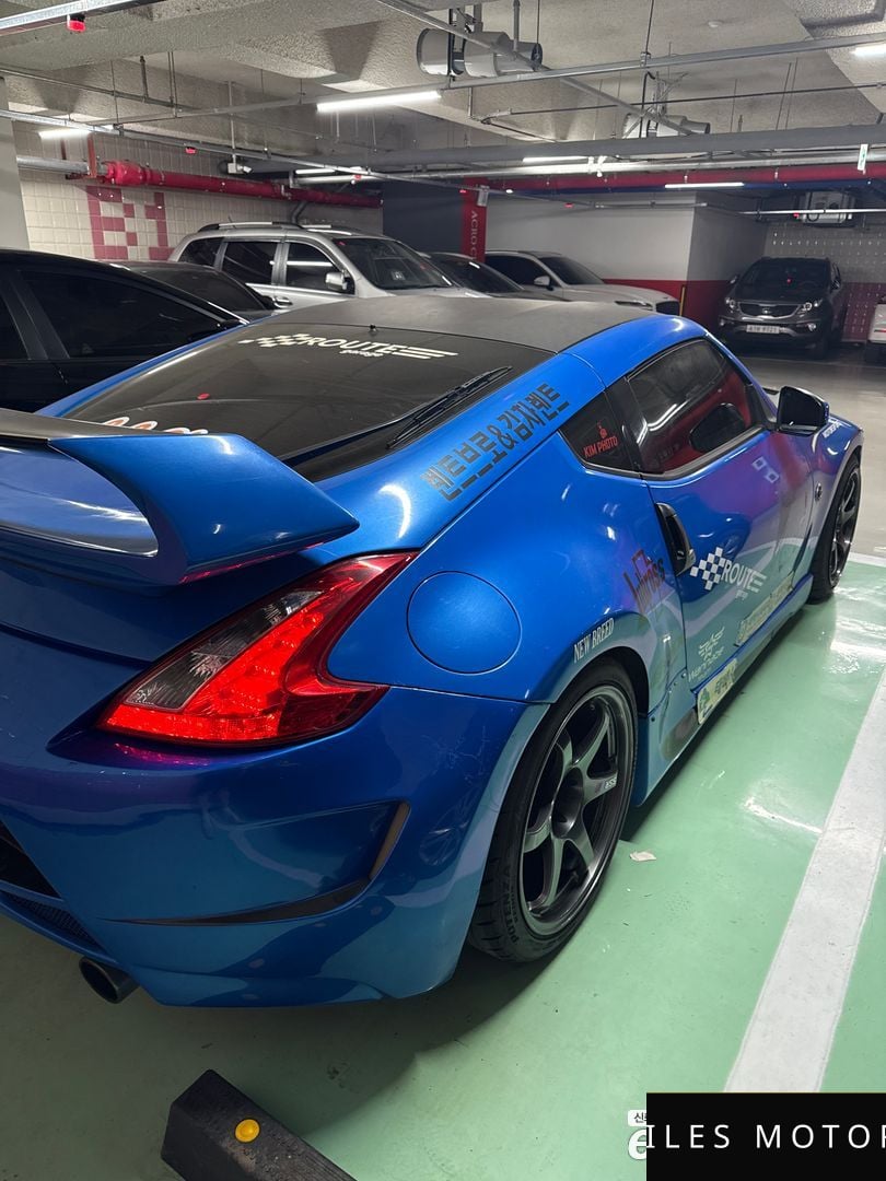 Nissan 370Z 2010 — миниатюра 2