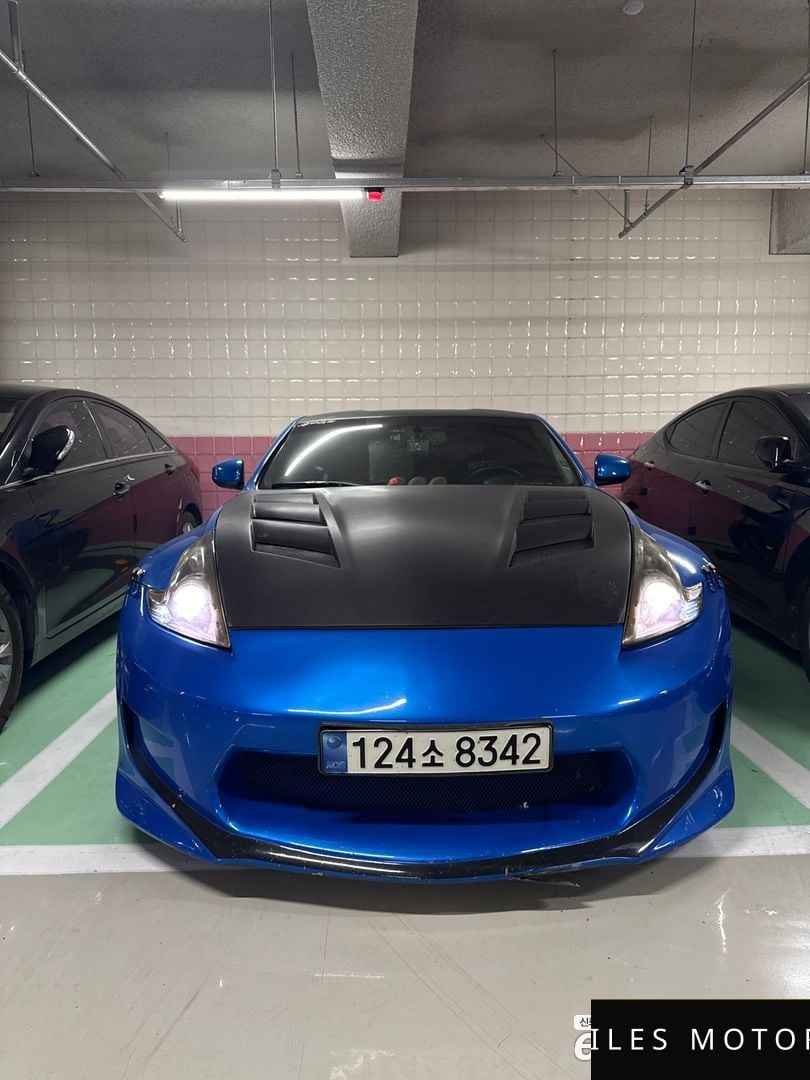 Nissan 370Z 2010 — миниатюра 3