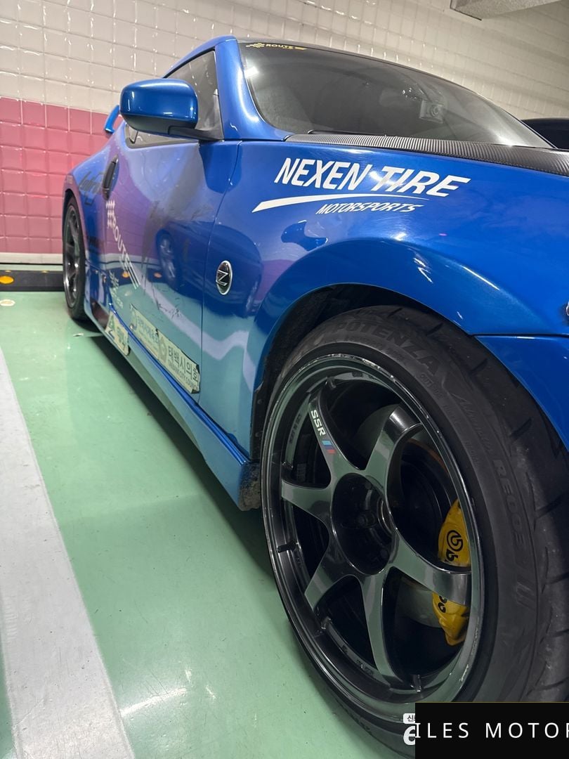 Nissan 370Z 2010 — миниатюра 6
