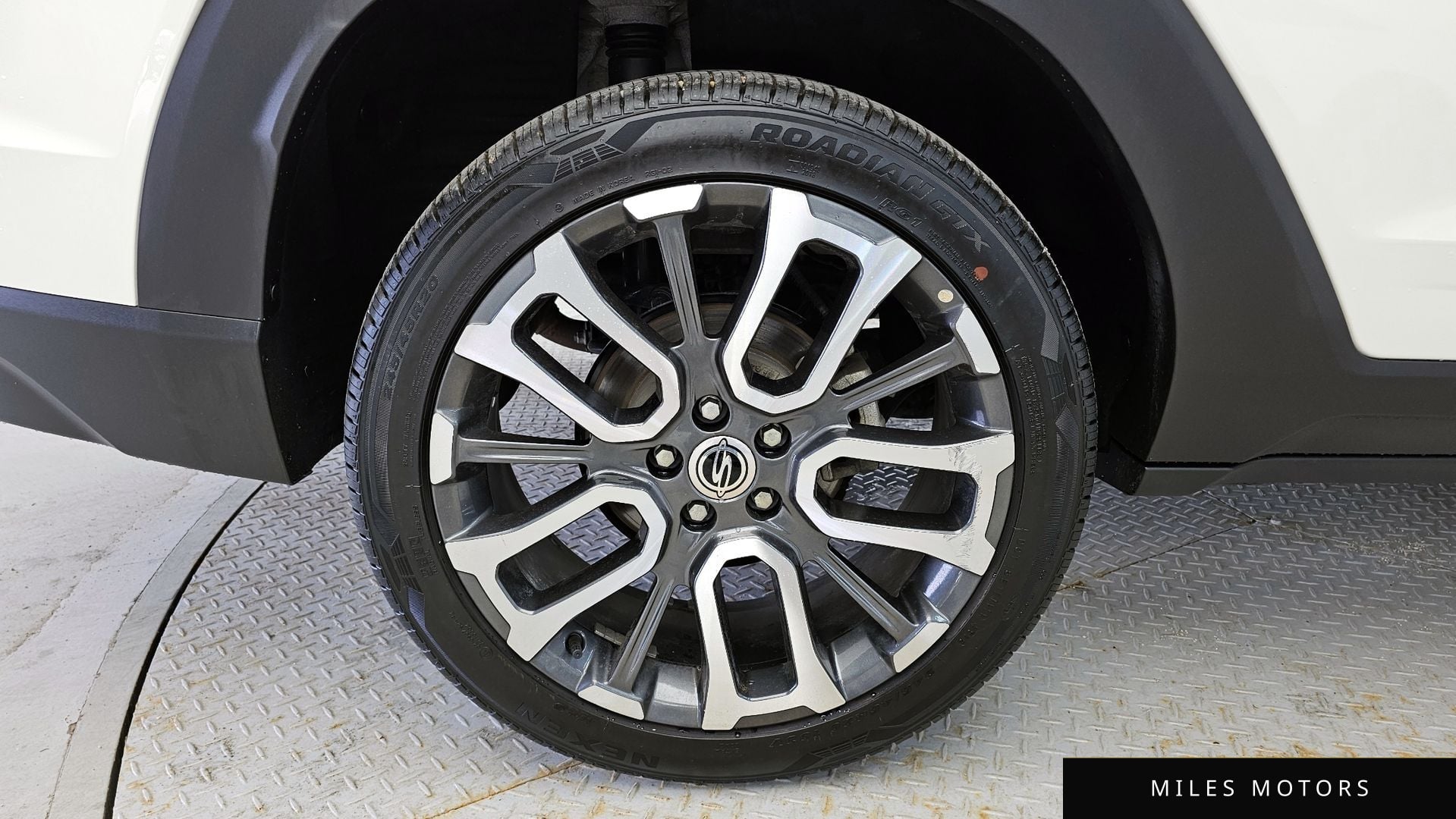 KG Mobility 토레스 2023 — миниатюра 5