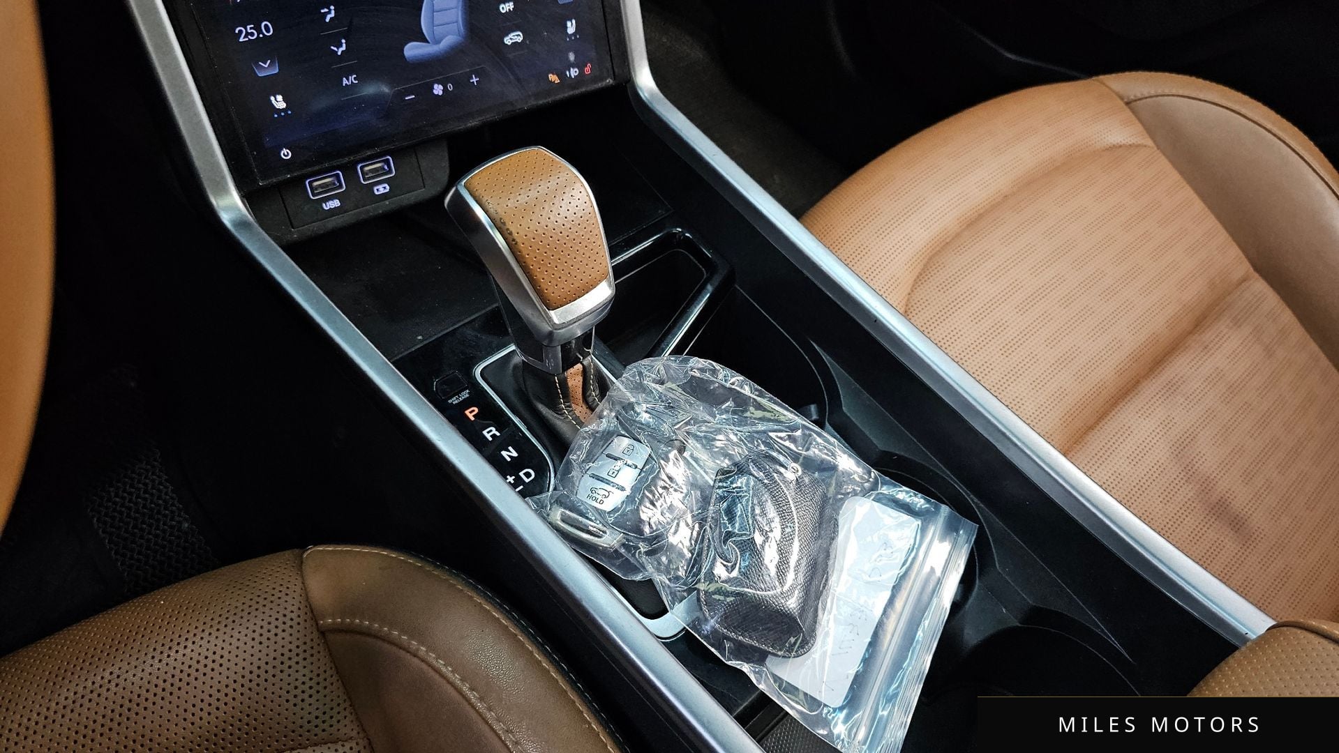 KG Mobility 토레스 2023 — миниатюра 12