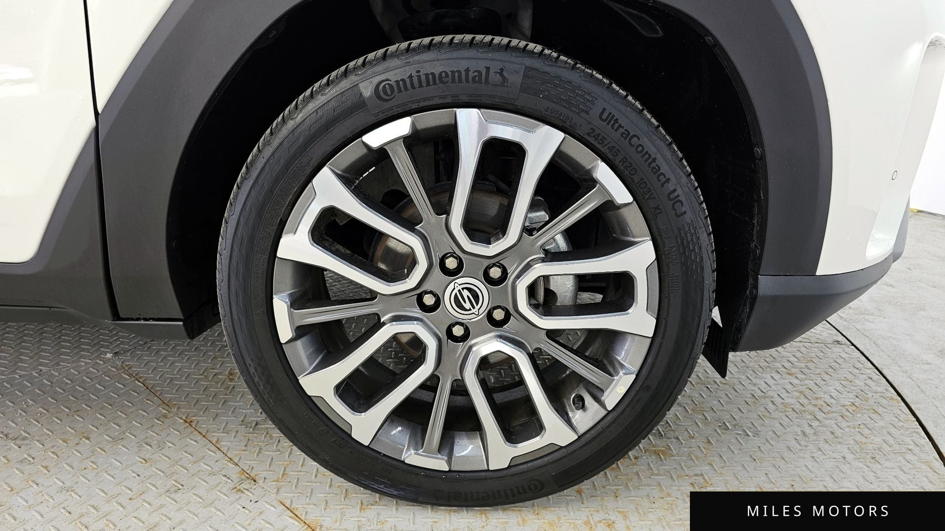 KG Mobility 토레스 2023 — миниатюра 7