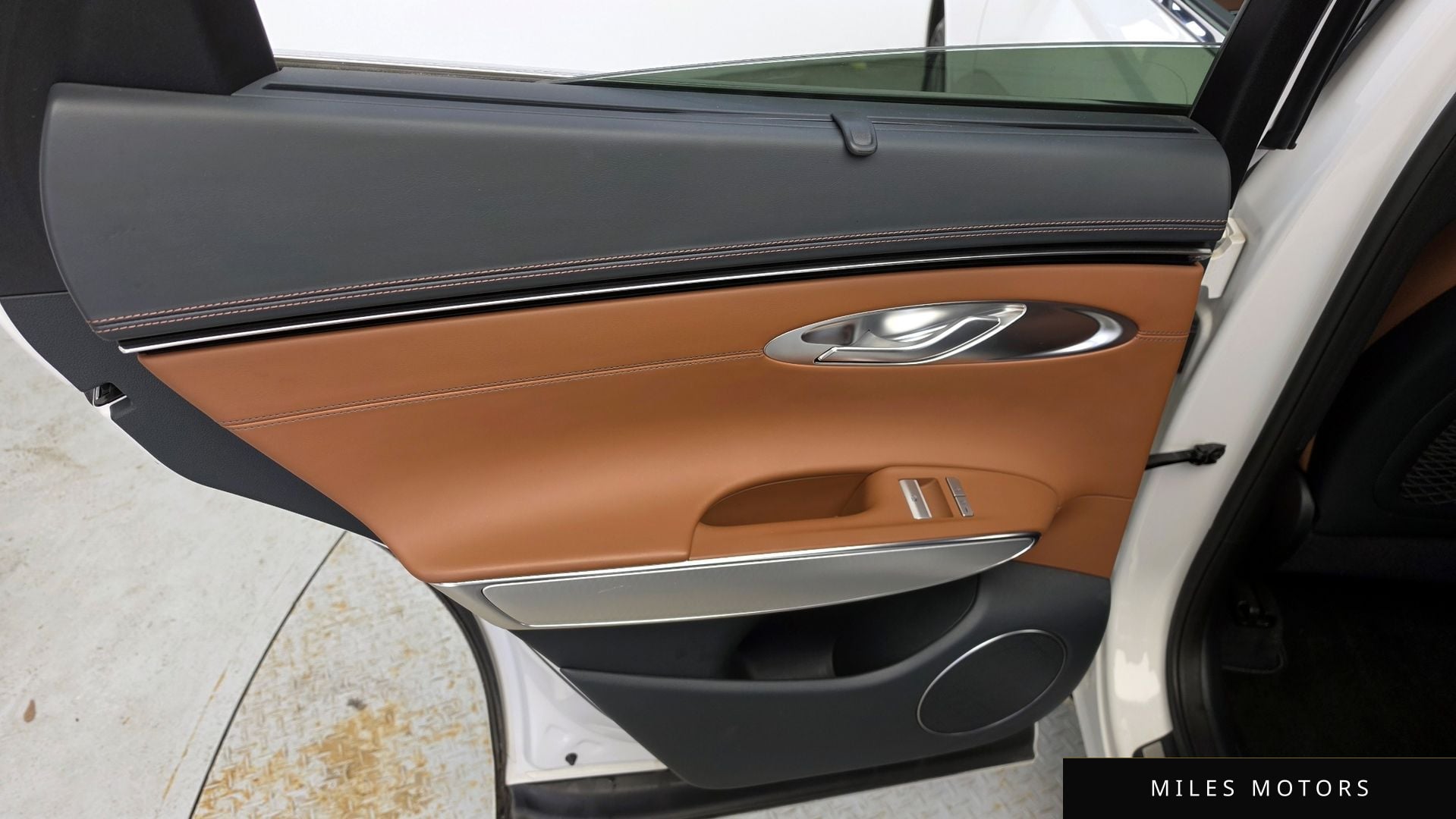 Genesis GV70 2022 — миниатюра 15