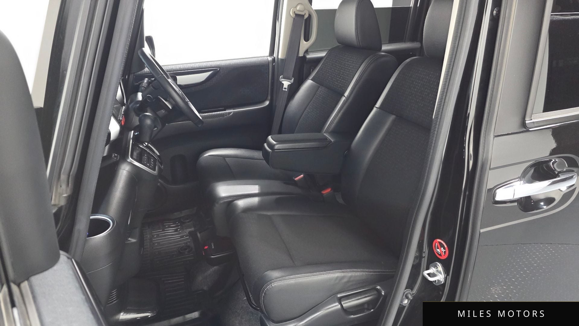 Honda N-BOX 2016 — миниатюра 12