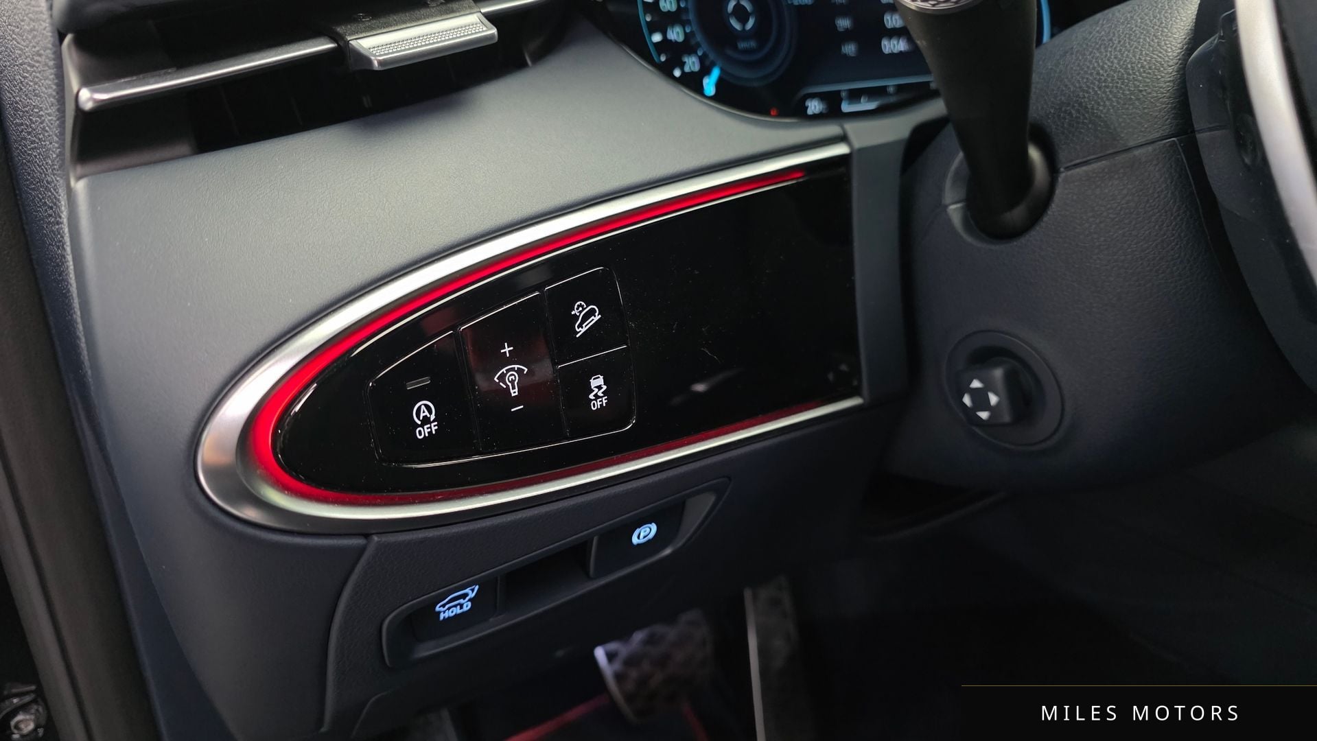 Genesis GV70 2023 — миниатюра 13
