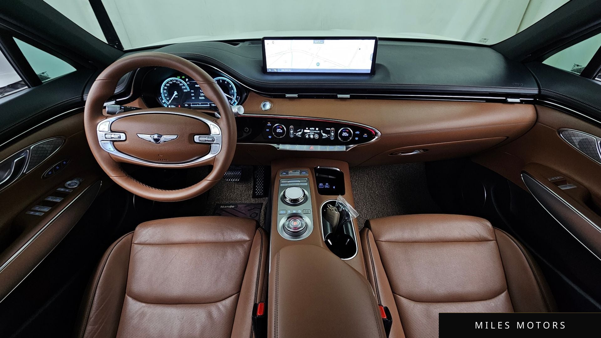 Genesis GV70 2022 — миниатюра 10
