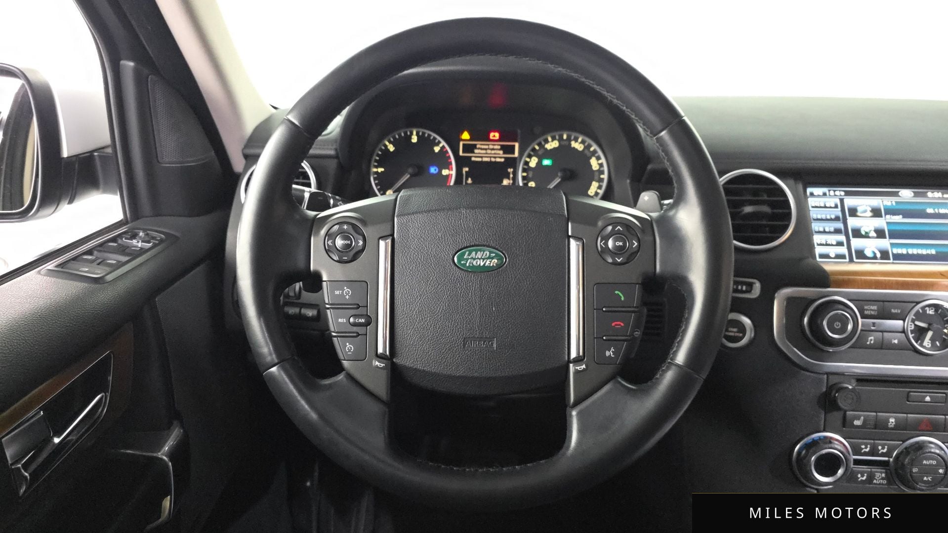 Land Rover Discovery 2013 — миниатюра 13