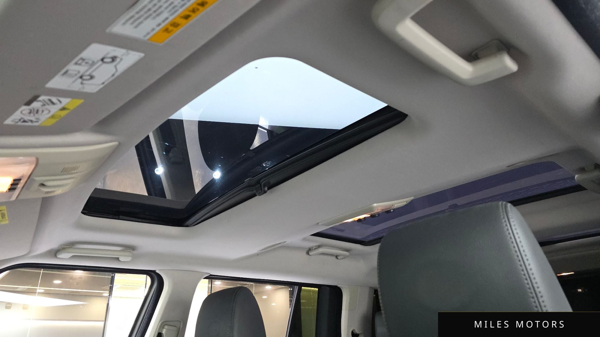 Land Rover Discovery 2013 — миниатюра 19