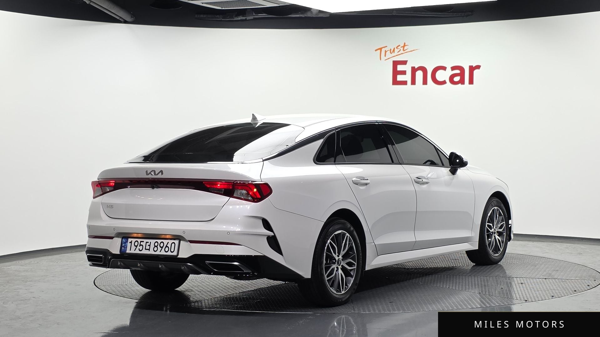 Kia K5 2023 — миниатюра 2