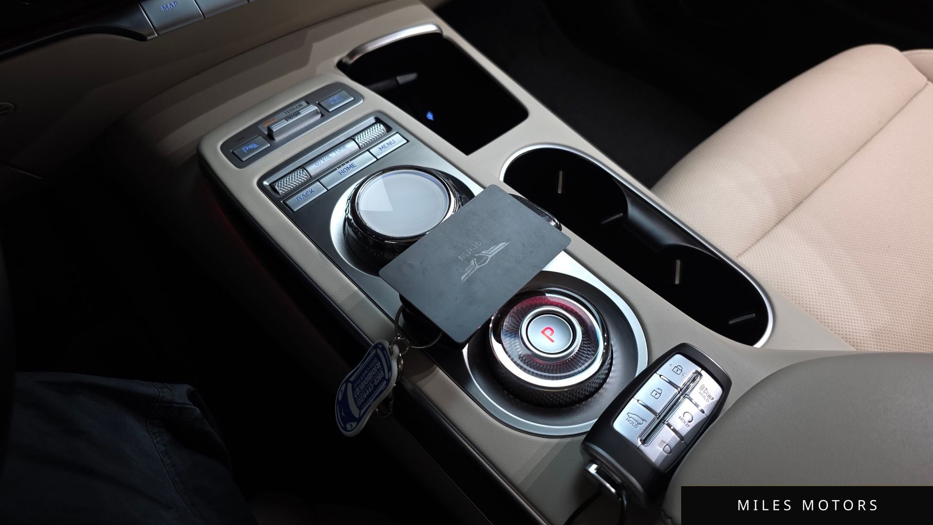 Genesis GV70 2021 — миниатюра 12