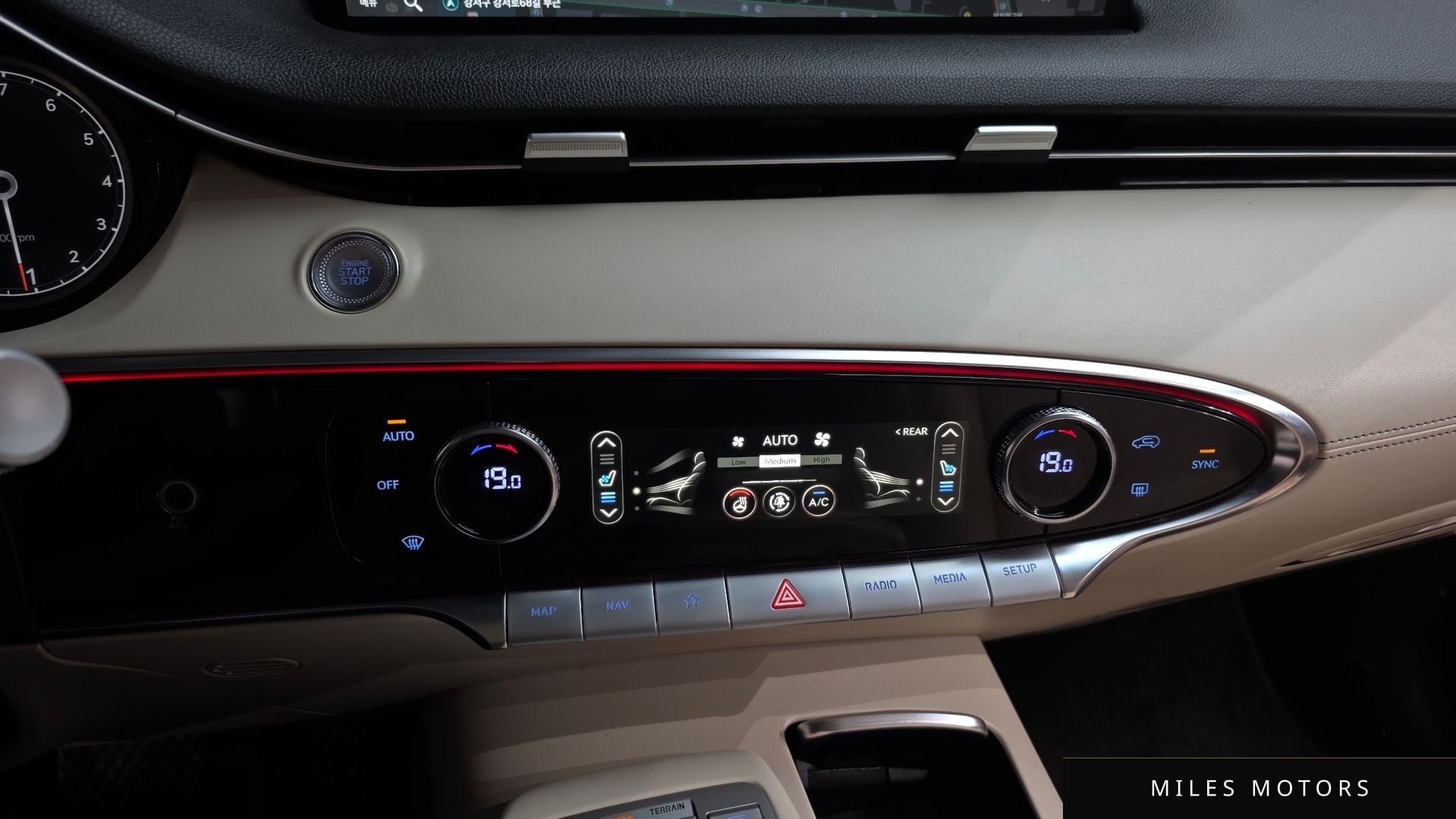 Genesis GV70 2021 — миниатюра 23