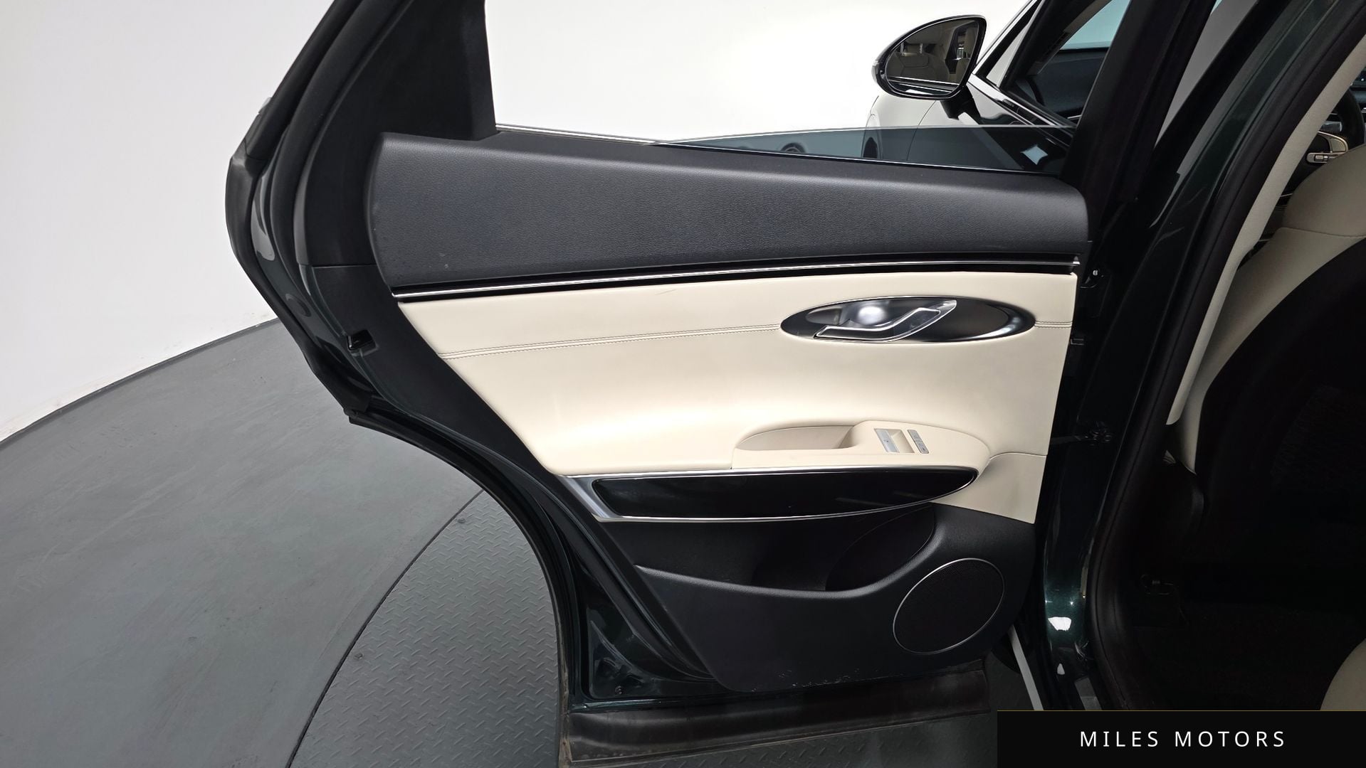 Genesis GV70 2021 — миниатюра 15