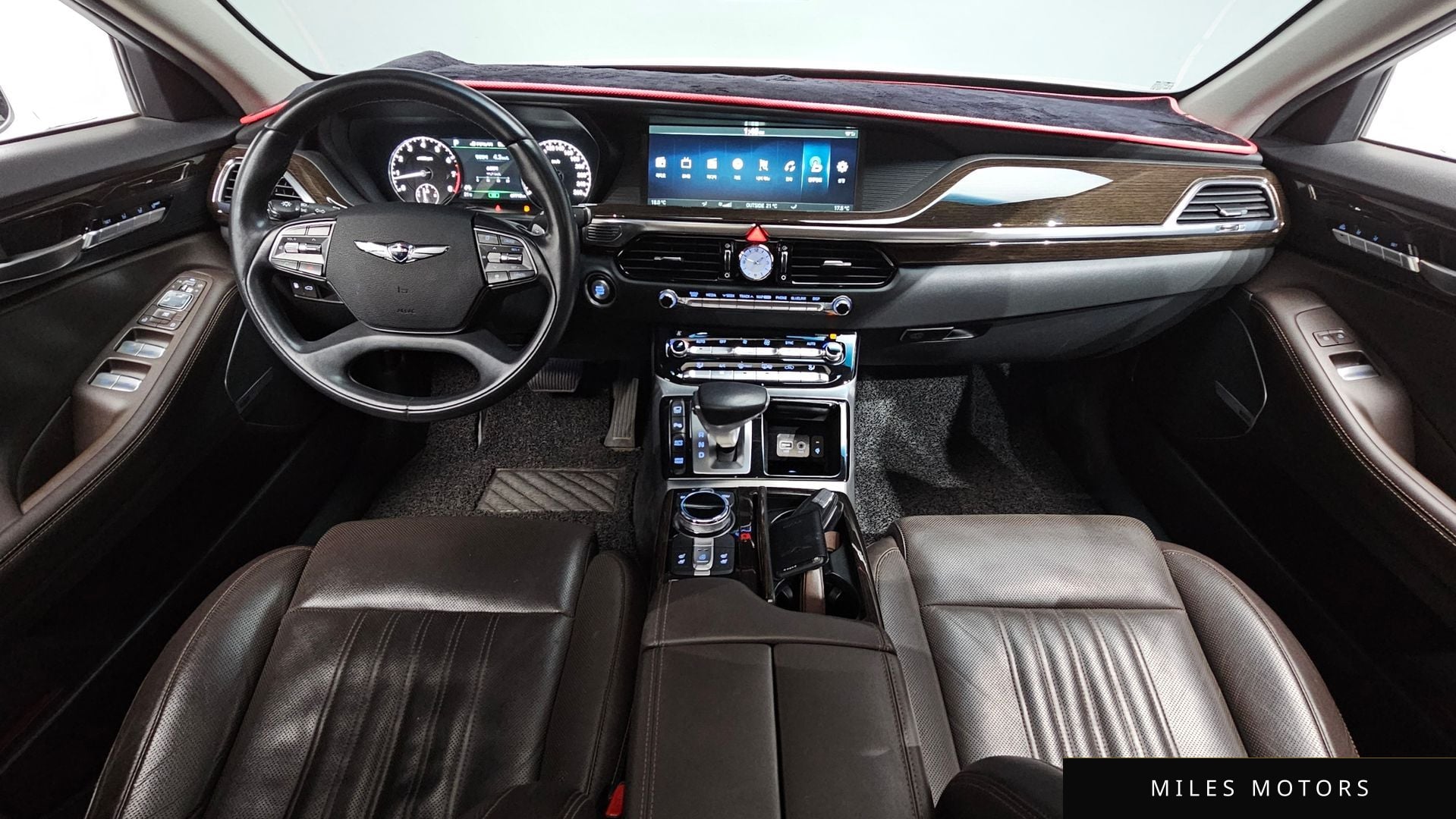 Genesis EQ900 2017 — миниатюра 9