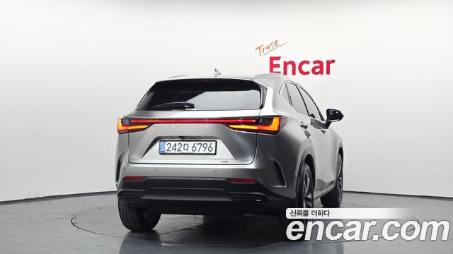 Лексус NX350h 2025 — миниатюра 4