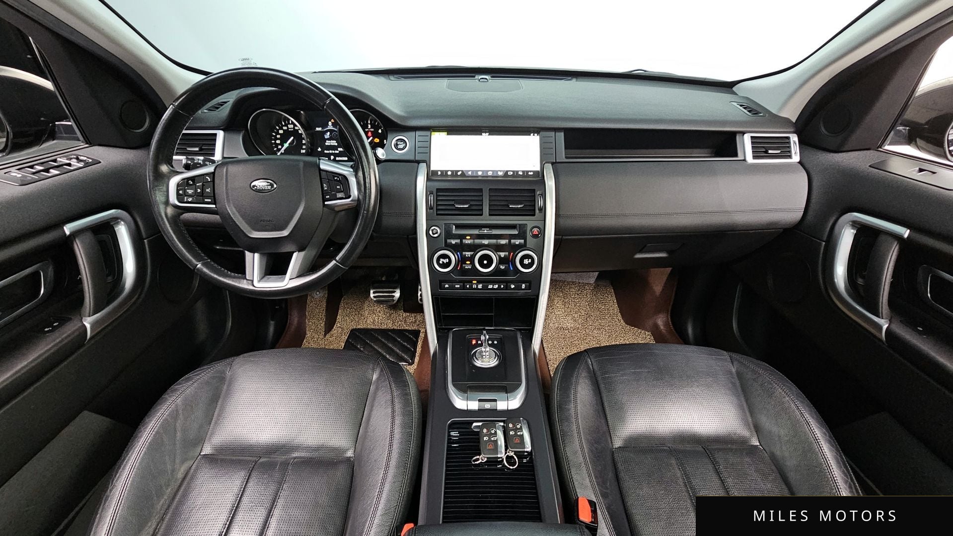 Land Rover Discovery Sport 2017 — миниатюра 10