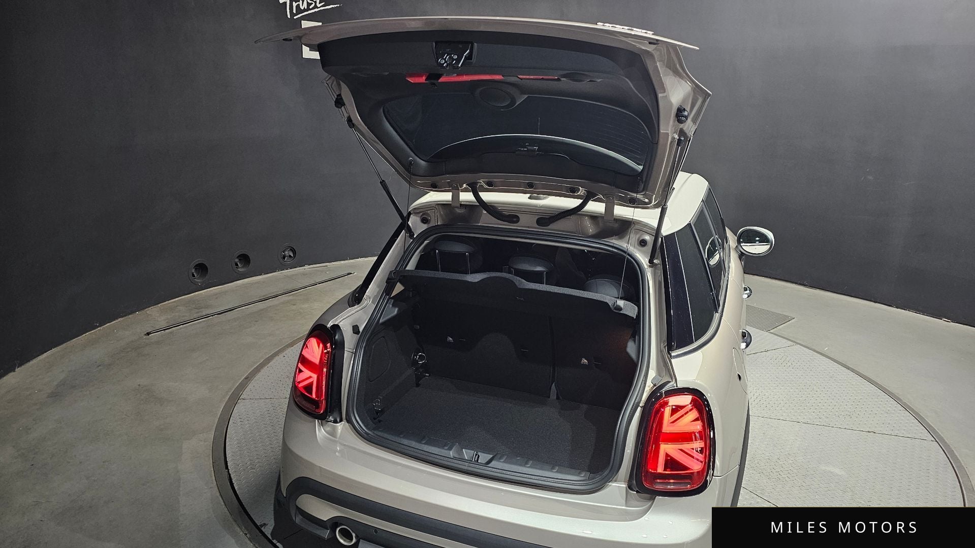 MINI 쿠퍼 2024 — миниатюра 26