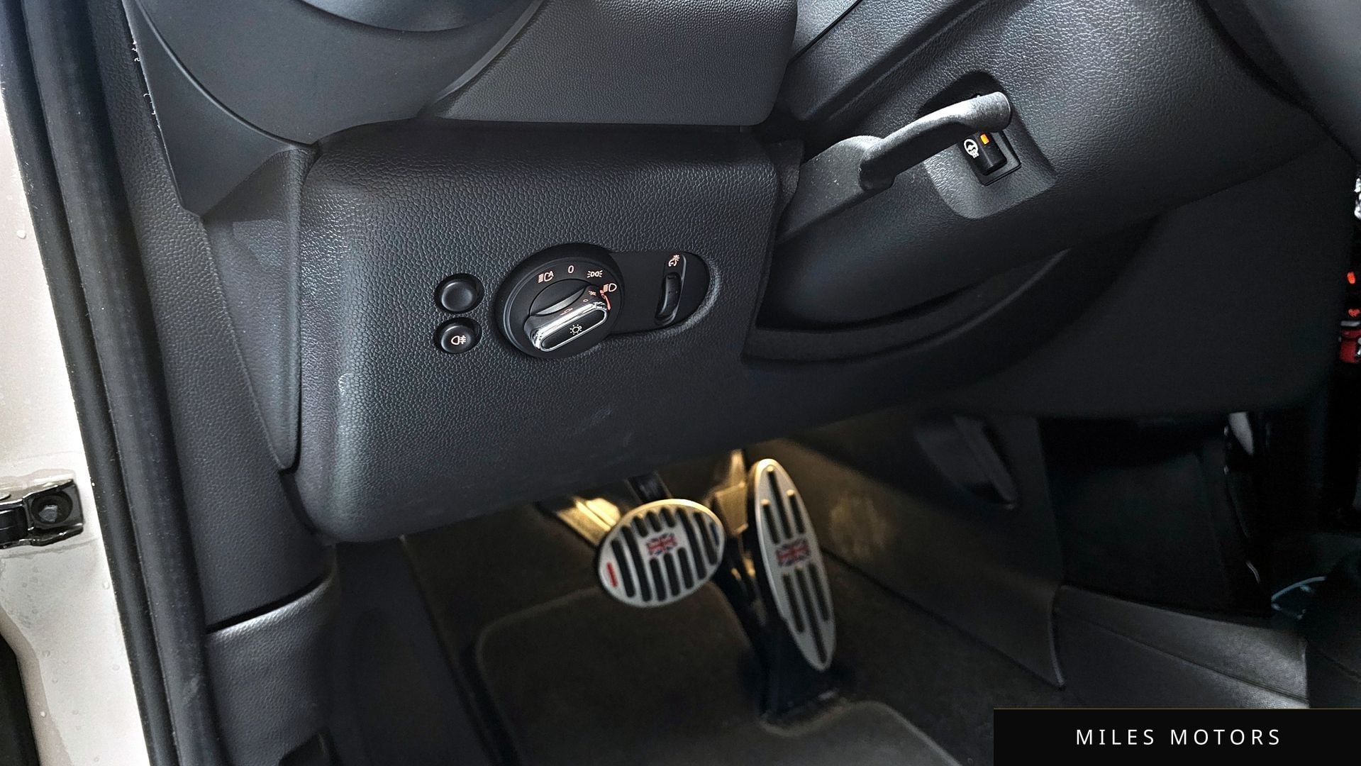 MINI 쿠퍼 2024 — миниатюра 28